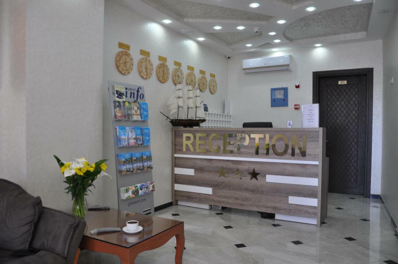 巴统 Dream Tower酒店 外观 照片